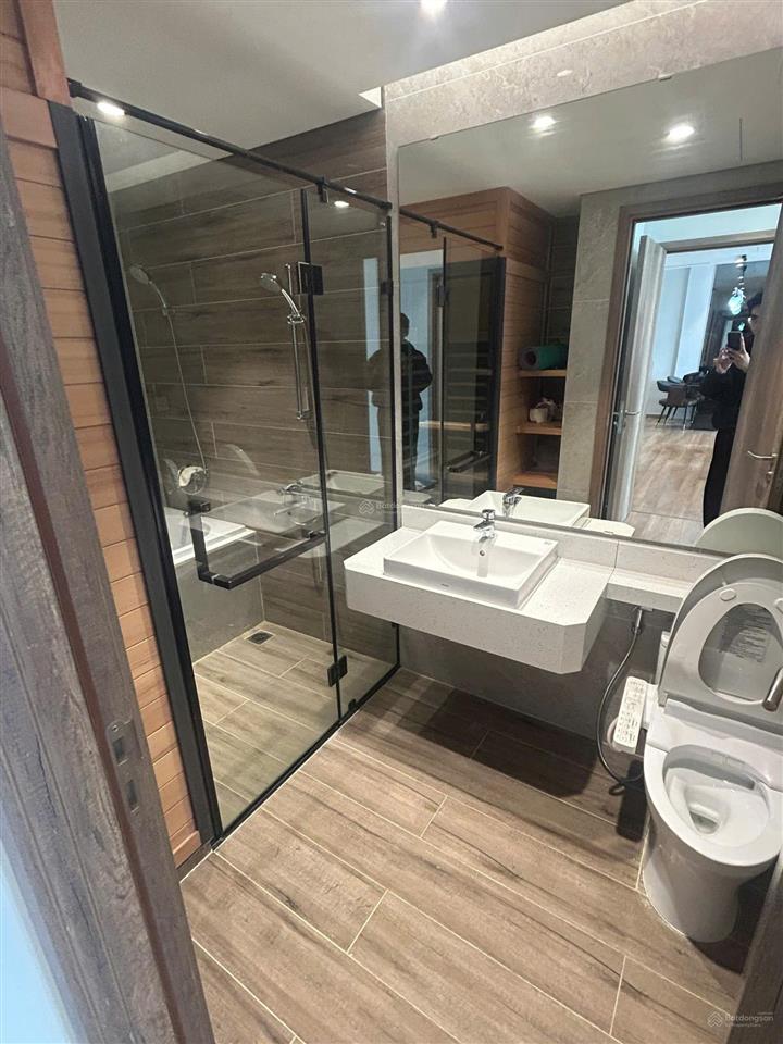 Chính chủ bán duplex 3 ngủ nguyên cđt được tại tòa landmark khoáng nóng giá tốt ecopark