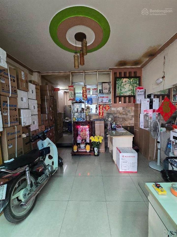 Nhà bán ở hòa bình  gần đầm sen  sát q 11  hẻm xe hơi  5, x tỷ