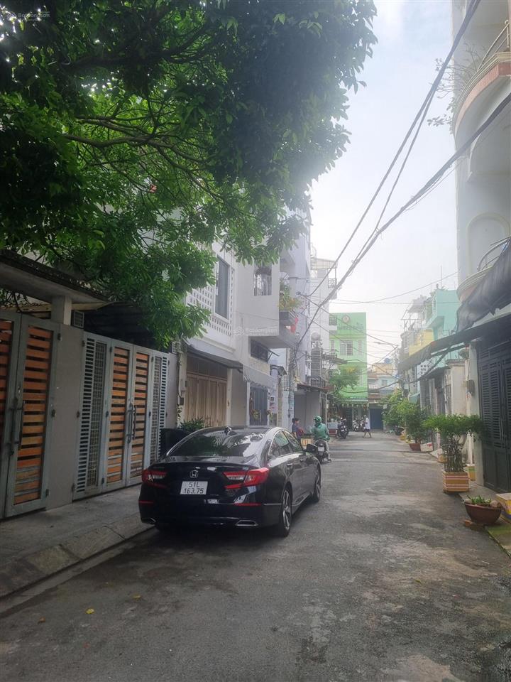 Nhà bán ở hòa bình  gần đầm sen  sát q 11  hẻm xe hơi  5, x tỷ