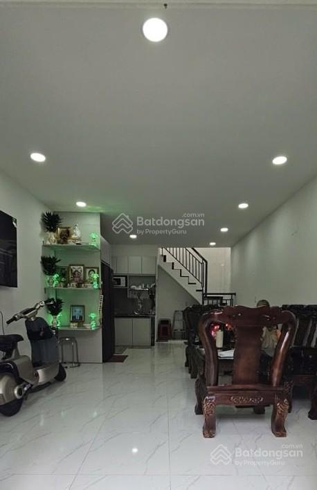 Nhà bán đ. nguyễn sơn hẻm xe hơi 1 sẹc ngang 4m chỉ 3,x tỷ