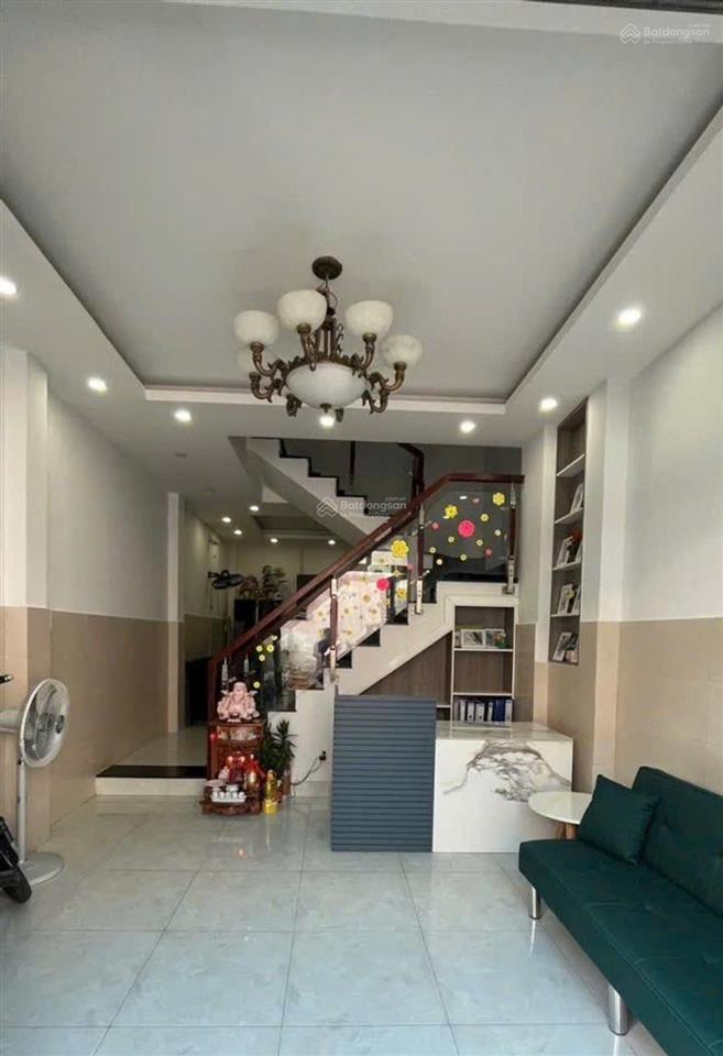 Nhà bán đường lê lư  hxh  4m x 10m  4 tầng btct, 5,x tỷ