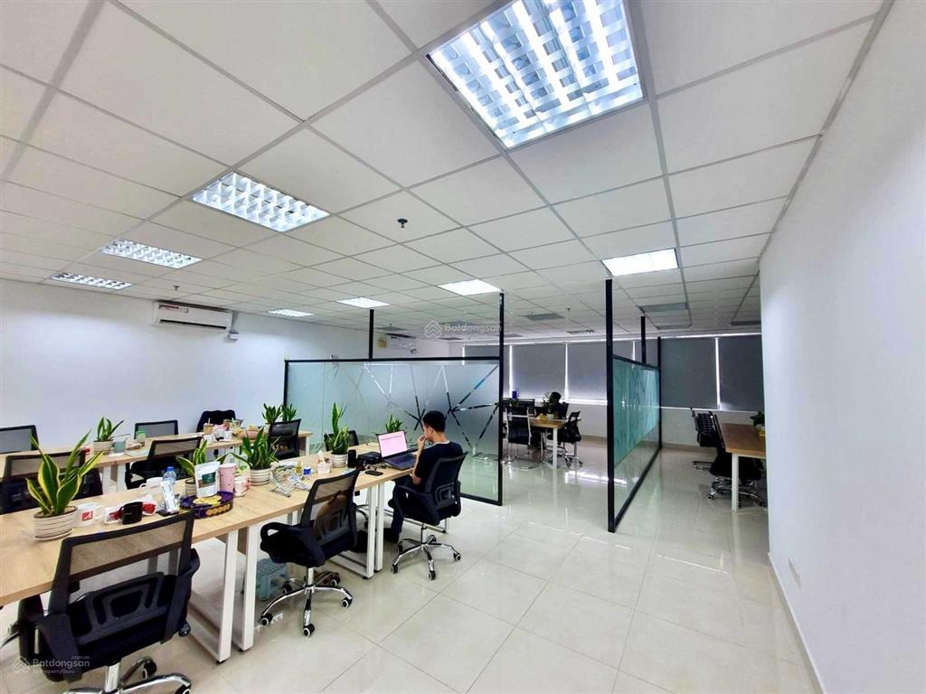 Bán sàn văn phòng pcc1 complex, hà đông, hà nội. dt 310m2, sổ lâu dài. giá 58 triệu/m2 gồm thuế
