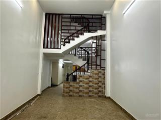 Chính chủ gửi cho thuê nhà riêng tại nhà số 1, ngõ 63, đường phú đô, một bước ra phố, nhà cực đẹp