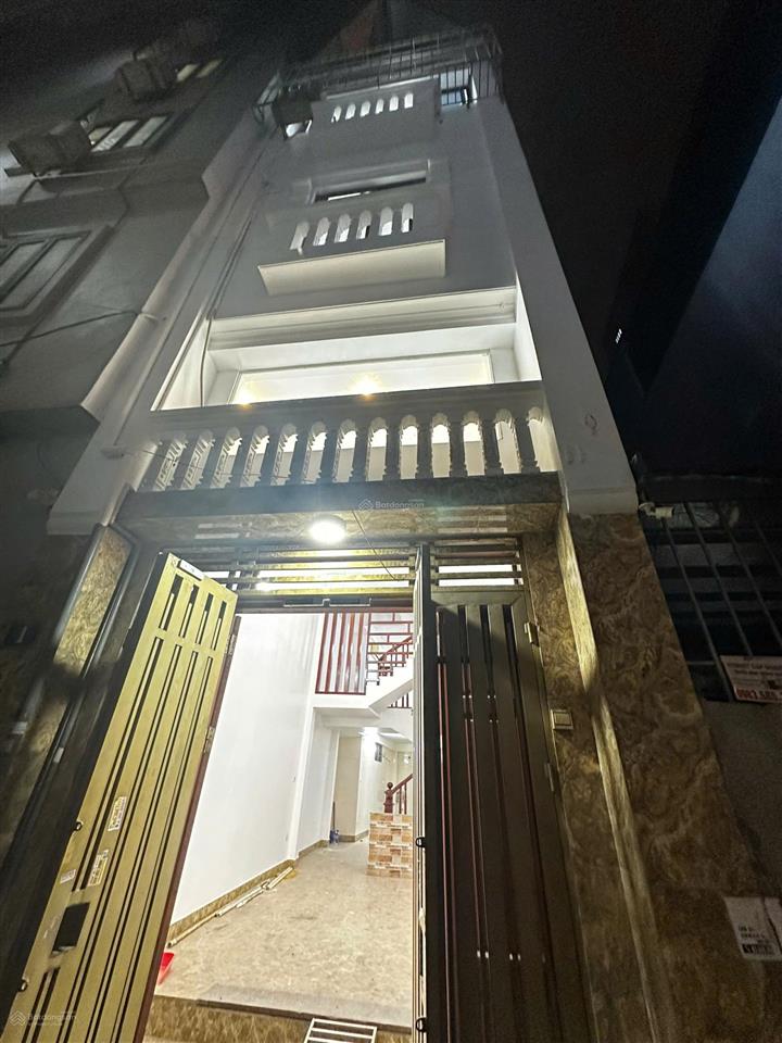 Chính chủ gửi cho thuê nhà riêng tại nhà số 1, ngõ 63, đường phú đô, một bước ra phố, nhà cực đẹp