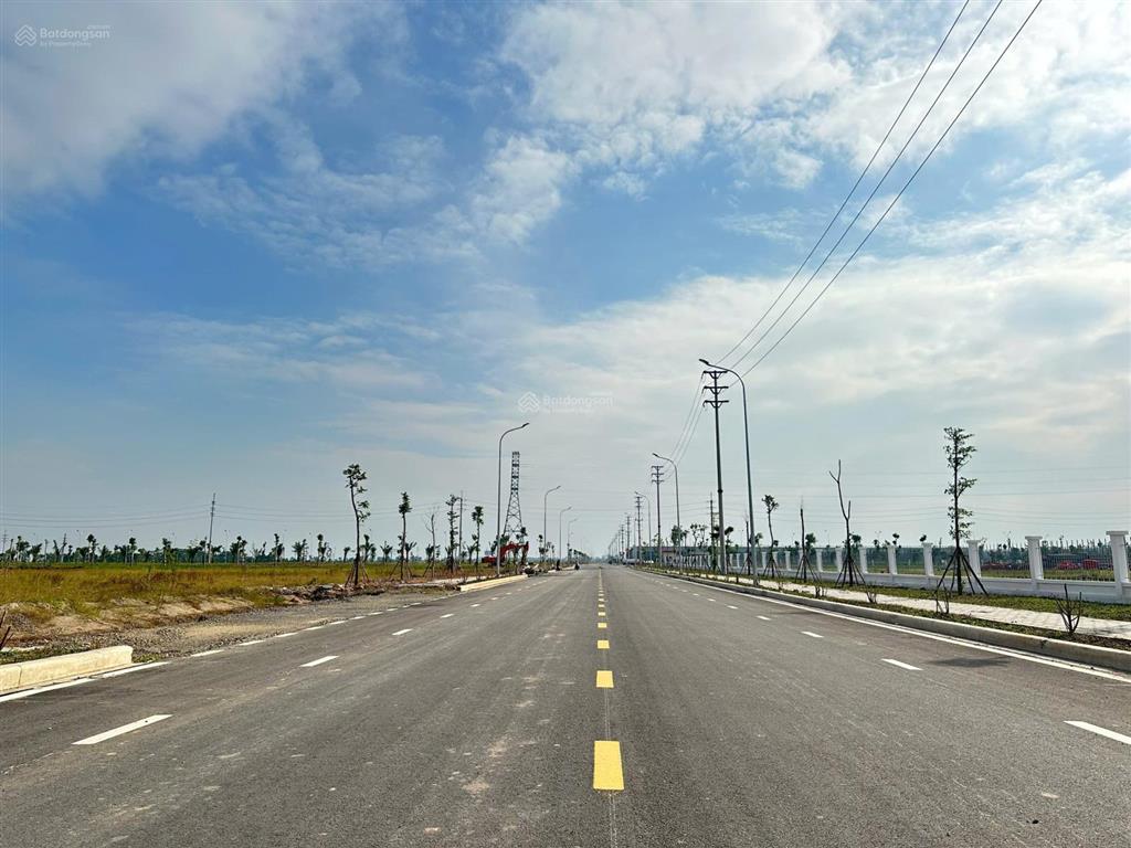 Trực tiếp cđt lô 6ha  kcn số 03 hưng yên  vị trí trung tâm kết nối 2 cao tốc  3,9tr/m2