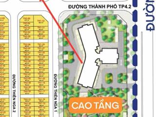 Chính chủ gửi bán căn liền kề góc tn1  3x, đối diện 2 tòa chung cư vip nhất vin cổ loa, giá 90 tỷ