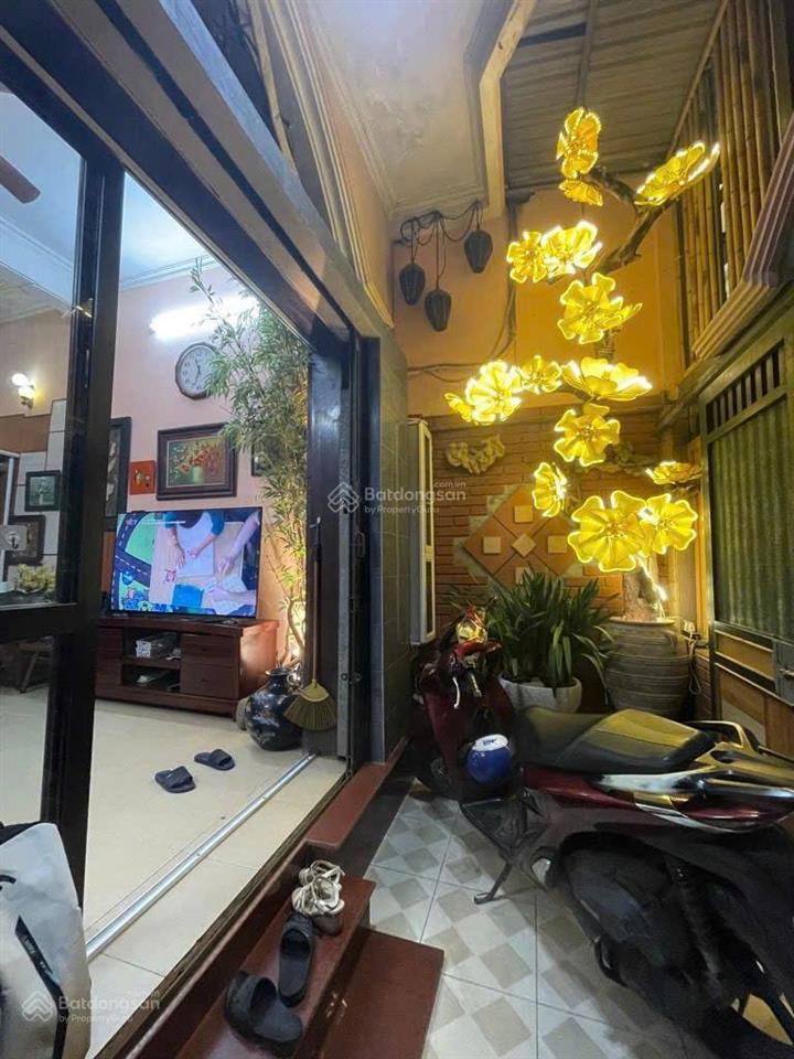 Nhà mặt phố võ văn kiệt, 15,8 tỷ, 170m2, bán gấp giá tốt, chỉ nhỉnh 15 đồng