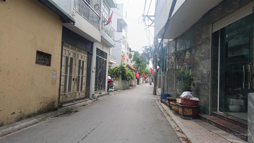 Bán đất thiên lộc hà nội ( kim chung cũ) tặng nhà cấp 4 sẵn ở ngay, đường ô tô, nhỉnh 4 đồng