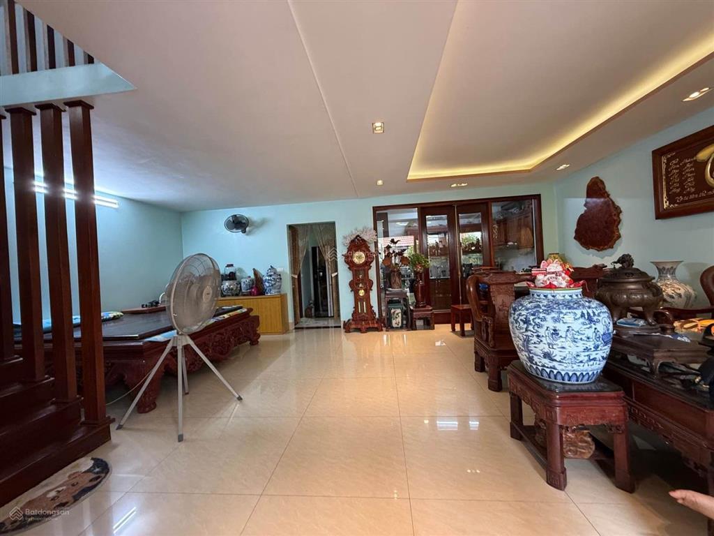 Thiên lộc (kim chung cũ) biệt thự sân vườn đường thông 2 xe 7 chỗ tránh nhau, nhỉnh 15 đồng