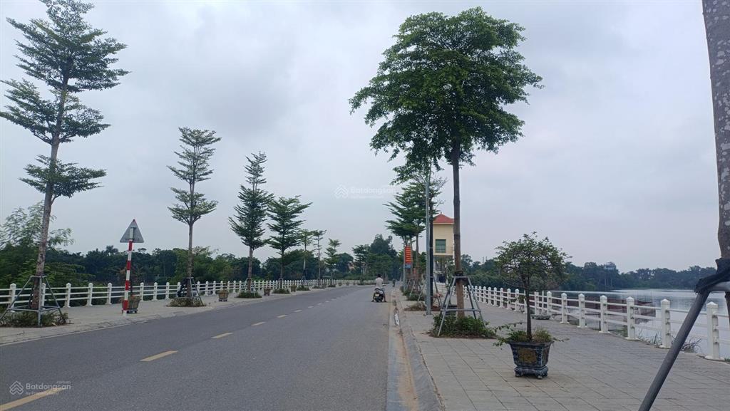 Bán đất viên nội vân nội 76m đường thông 2 ô tô, gần cầu nhật tân, nhỉnh 5 đồng