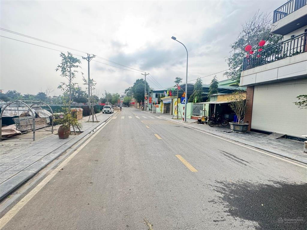 Bán đất tặng nhà cấp 4 phúc thịnh (nam hồng cũ) 78,8m, đường thông ô tô nhỉnh 5 đồng