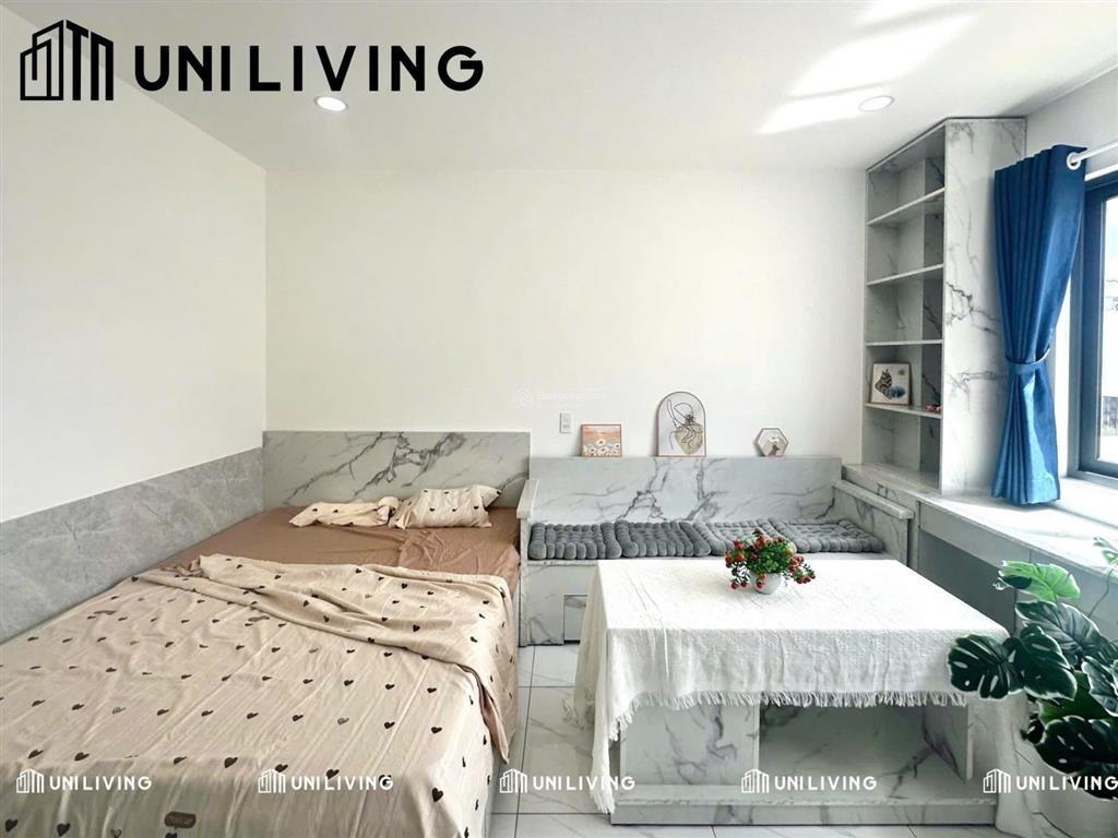 Phòng ban công  full nội thất + máy giặt riêng. rộng 35m2. gần chợ bà chiểu