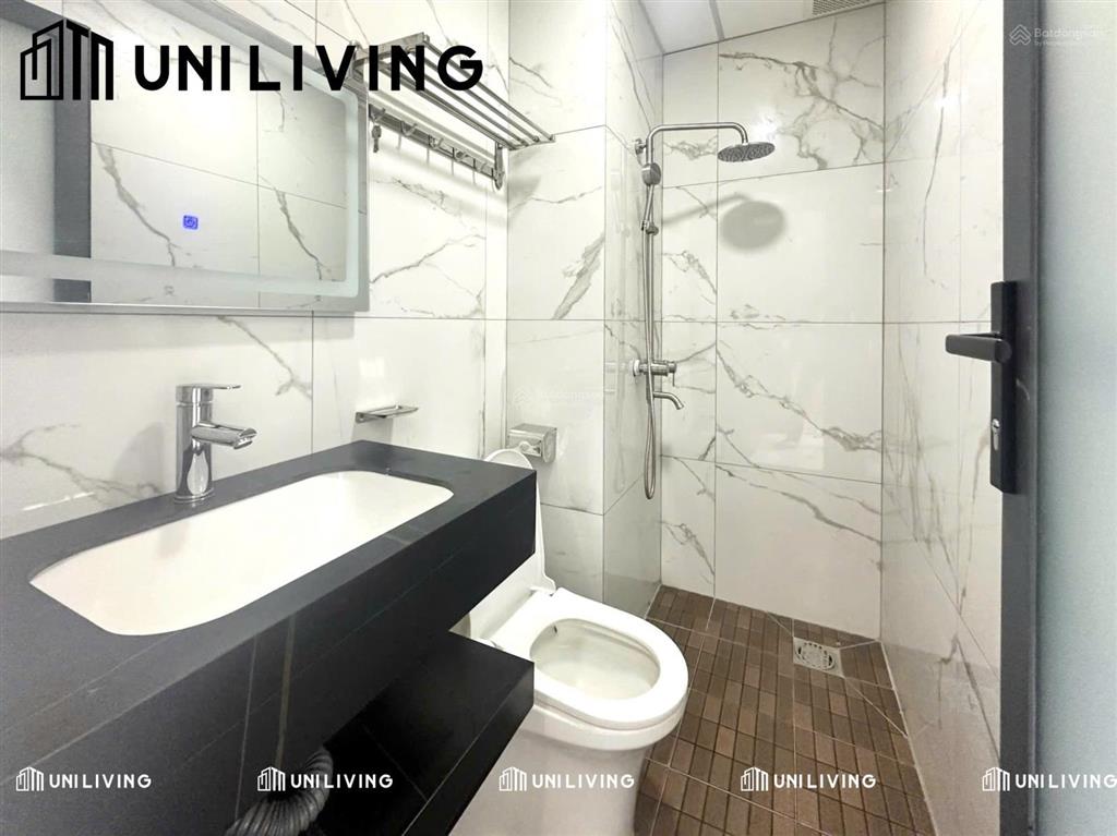 Phòng ban công  full nội thất + máy giặt riêng. rộng 35m2. gần chợ bà chiểu