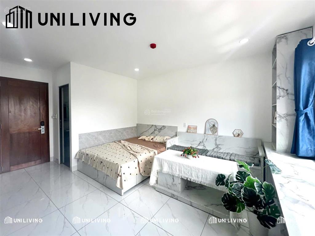 Phòng ban công  full nội thất + máy giặt riêng. rộng 35m2. gần chợ bà chiểu