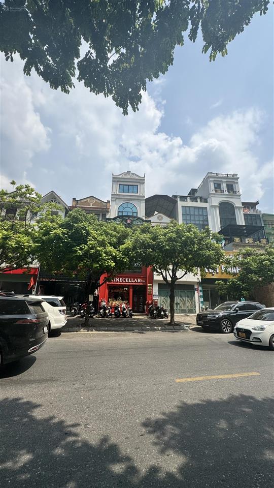 Mặt phố trung hoà  trần kim xuyến  160m2 kinh doanh nhà hàng  2 mặt thoáng  99 tỷ