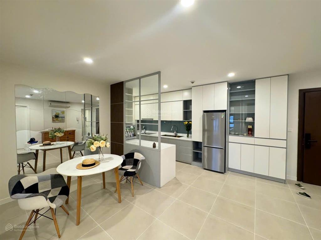 Chính chủ cho thuê nhanh ch 2pn kosmo tây hồ 161 xuân la