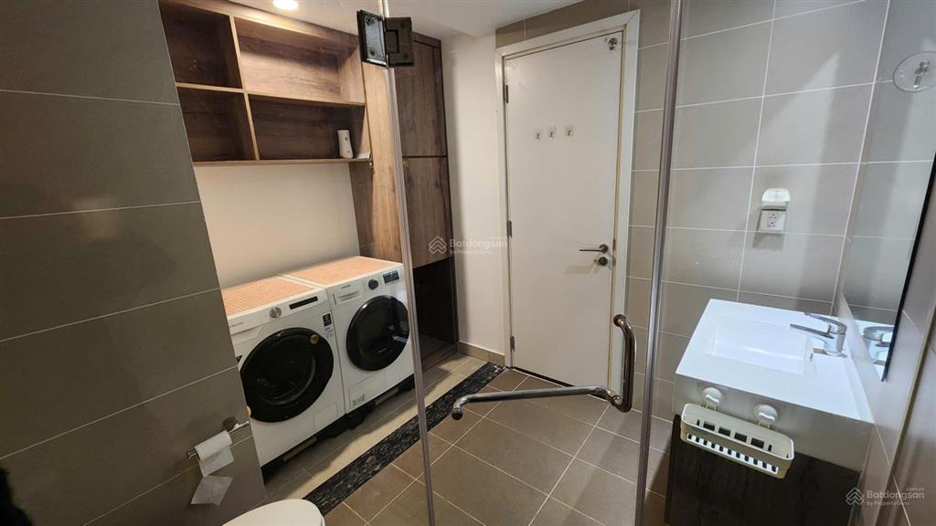 Cần cho thuê nhanh căn hộ 2pn kosmo 161 xuân la, khách vào sớm có giá tốt