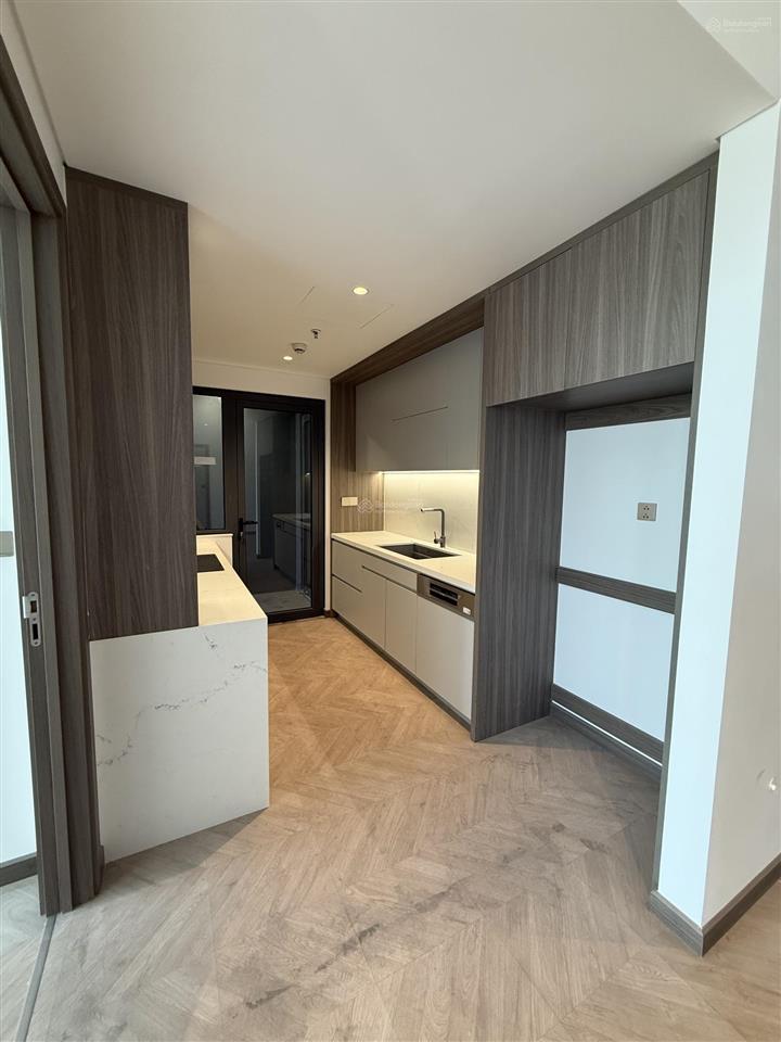 Siêu phẩm 4pn góc view hồ toà n01t6 ngoại giao đoàn cần bán