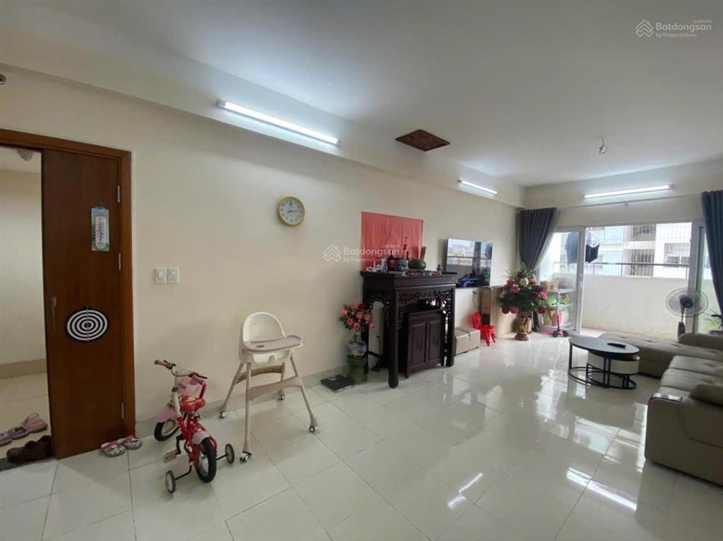 Định cư nước ngoài cần bán nhanh căn hộ 106m2 cc học viện quốc phòng nguyễn văn huyên