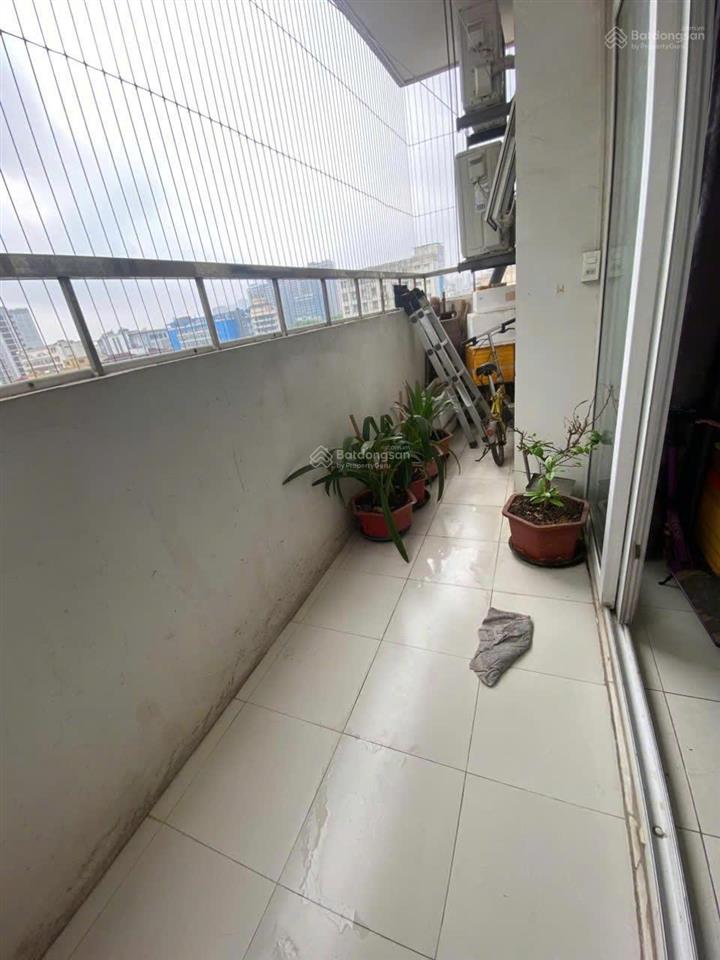 Định cư nước ngoài cần bán nhanh căn hộ 106m2 cc học viện quốc phòng nguyễn văn huyên