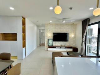 Ảnh thật giá thật căn hộ 2pn view trực diện hồ tây toà kosmo 161 xuân la cần tìm chủ nhân mới