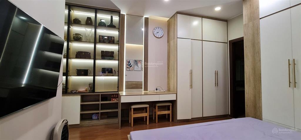 Căn hộ 3pn chung cư tràng an complex ban công đông bắc view hồ tây cần tìm chủ mới
