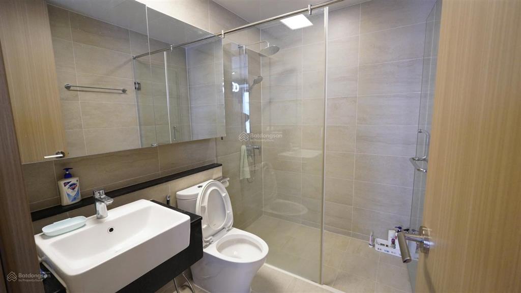 Định cư nước ngoài chủ thiện chí bán nhanh căn hộ 3pn tầng trung đẹp view hồ starlake