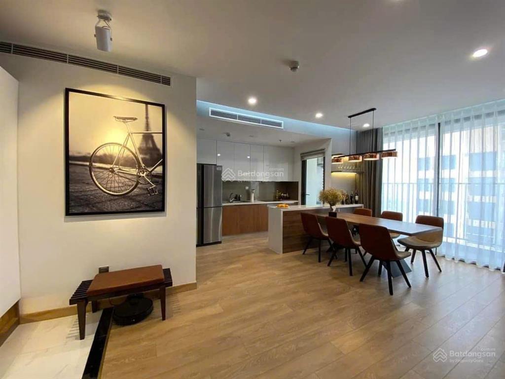 Bán căn 60m² mặt ngoài hướng nam mát mẻ chung cư 6th element nguyễn văn huyên
