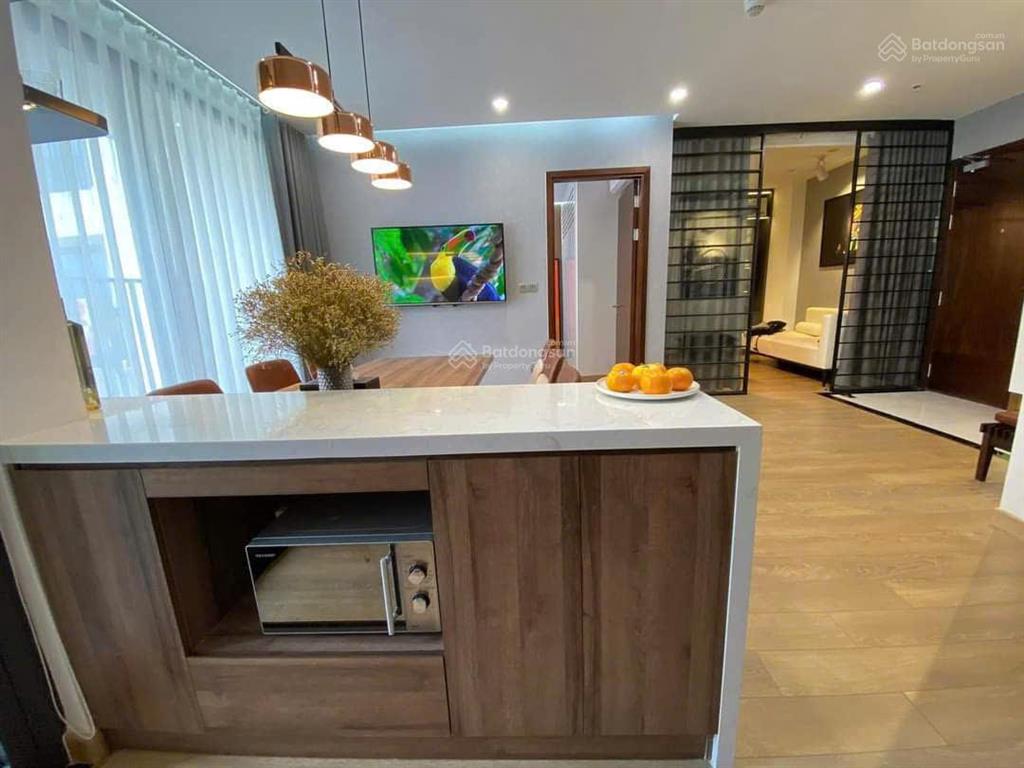 Bán căn 60m² mặt ngoài hướng nam mát mẻ chung cư 6th element nguyễn văn huyên