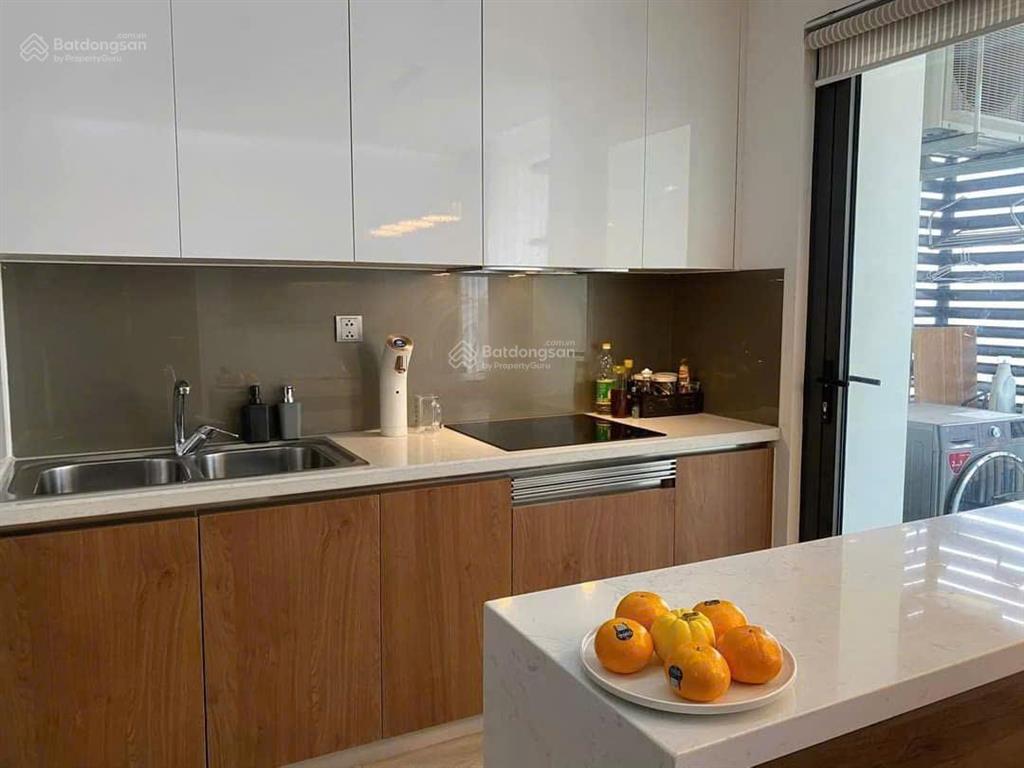 Bán căn 60m² mặt ngoài hướng nam mát mẻ chung cư 6th element nguyễn văn huyên