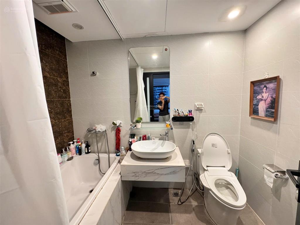 Căn góc 3pn 133m² toà n01t1 view trực diện hồ cần bán, chủ thiện chí, giá đầu tư