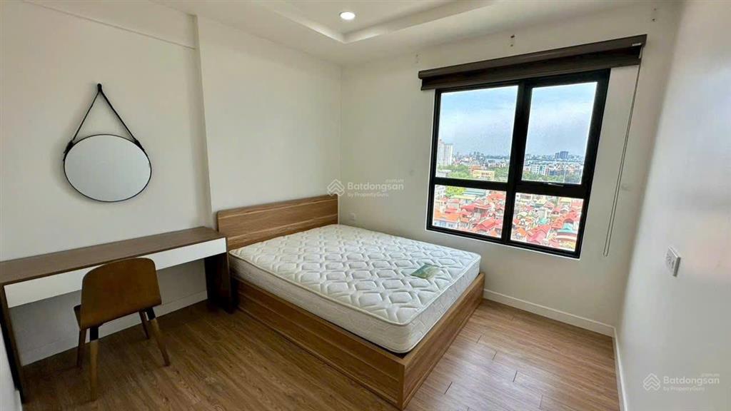 Ảnh thật  giá thật  căn hộ 2pn view trực diện hồ tây tòa kosmo 161 xuân la cần tìm chủ nhân mới