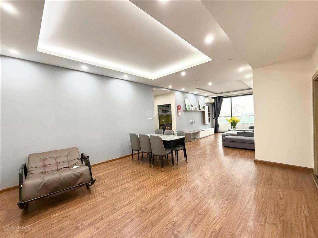 Chính chủ cần tìm khách thuê lâu dài căn hộ 4pn 2wc diện tích 138m² chung cư ngoại giao đoàn