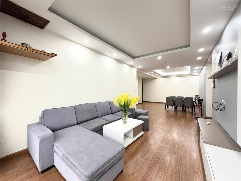 Chính chủ cần tìm khách thuê lâu dài căn hộ 4pn 2wc diện tích 138m² chung cư ngoại giao đoàn