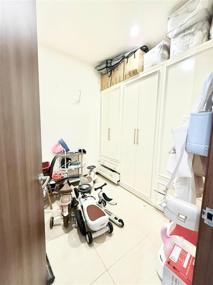 Căn hộ 3pn2wc tầng trung đẹp view công viên hướng nam thoáng mát tràng an complex cần tìm chủ mới!