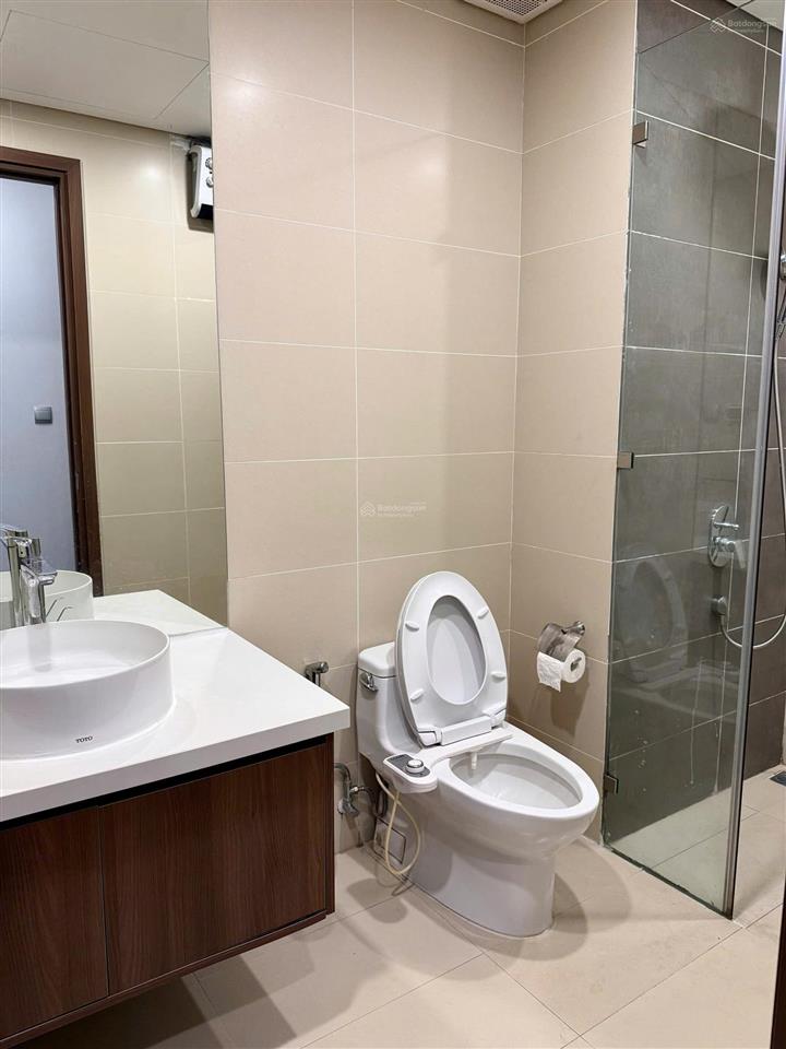 Định cư nước ngoài cần bán nhanh căn hộ n01t4 ngoại giao đoàn  view trực diện hồ