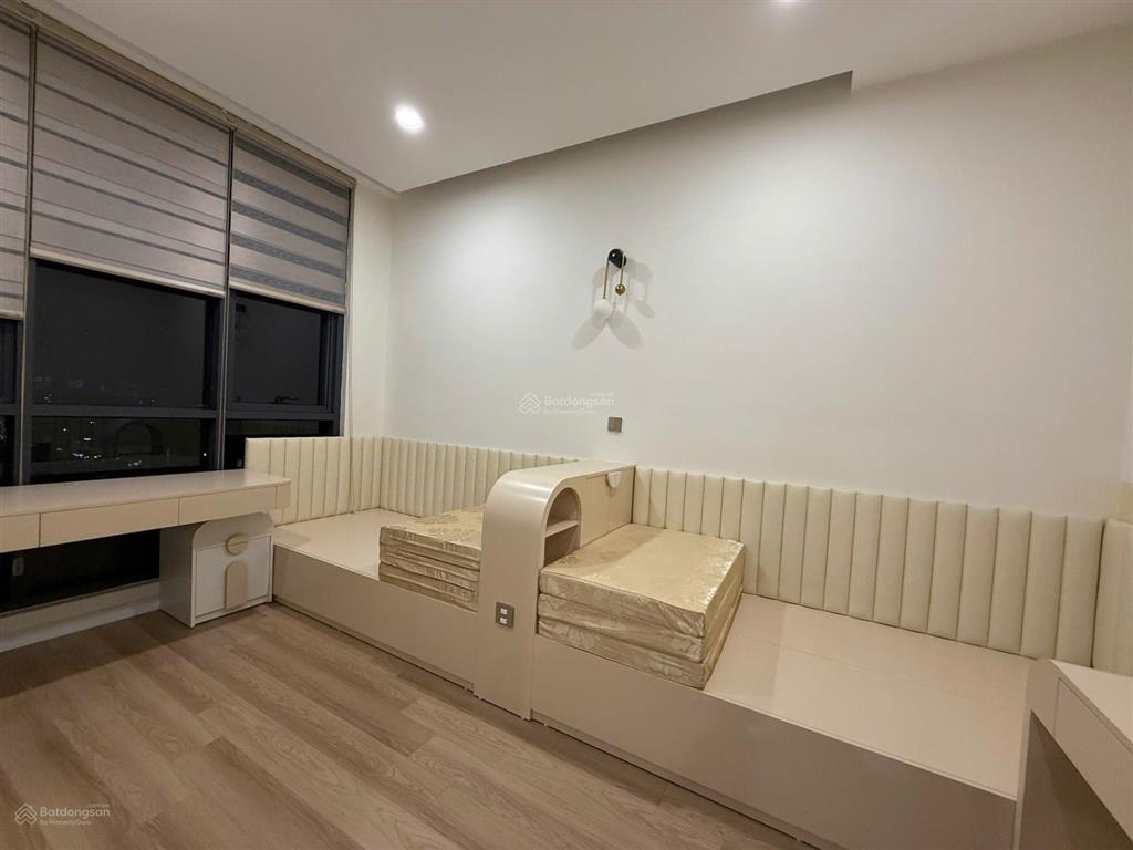 Chính chủ cần bán nhanh căn hộ 2pn +1 tràng an complex tầng trung view không chắn