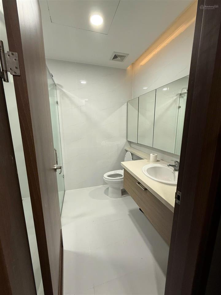 Cần bán nhanh ch 3pn tòa nhà tràng an complex view hồ tây cực đẹp, nhà có lộc, chủ thiện chí