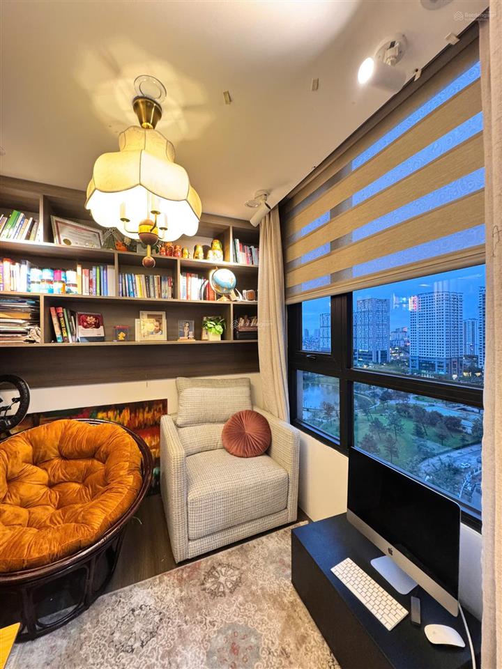 Căn góc 3pn 133m2 tòa n01t1 view trực diện hồ cần bán, chủ thiện chí, giá đầu tư