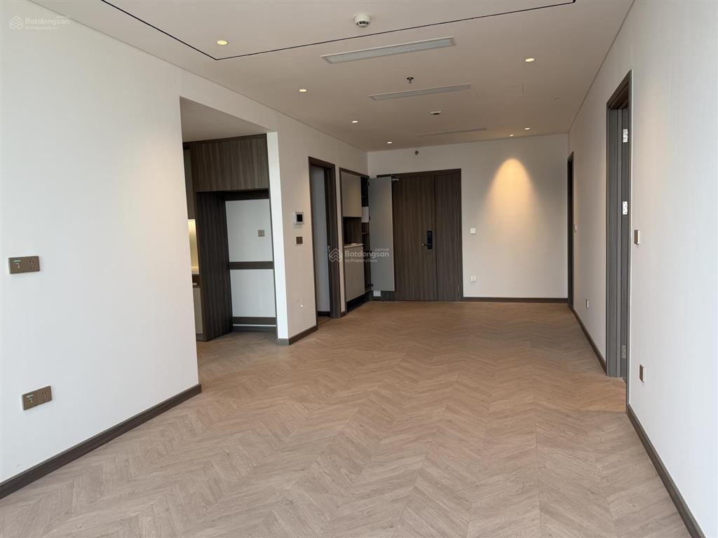 Siêu phẩm 4pn góc view hồ tòa n01t6 ngoại giao đoàn cần bán