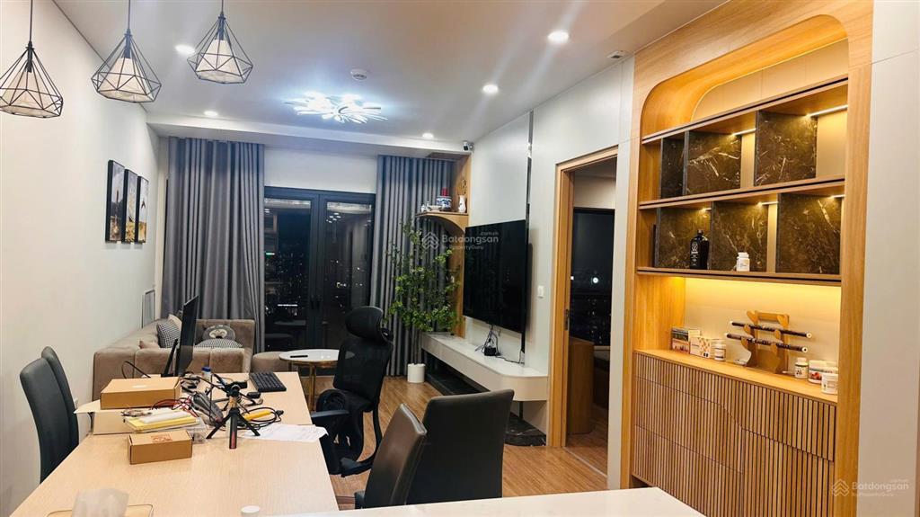Chính chủ bán căn hộ tầng trung tòa sky park số 3 tôn thất thuyết, view hồ điều hòa 32ha cực đẹp.