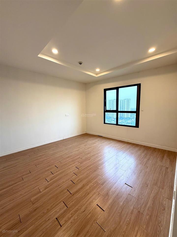 Chuyển công tác cần cho thuê nhanh 2pn 2wc tầng trung đẹp kosmo tây hồ gần trường liên cấp westlink