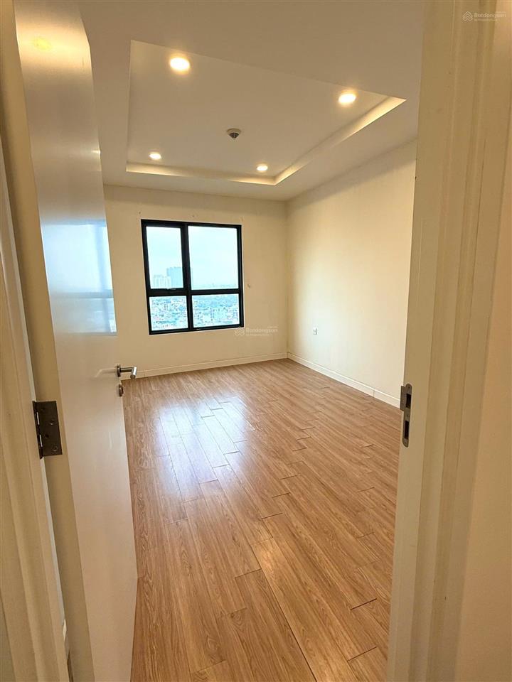 Chuyển công tác cần cho thuê nhanh 2pn 2wc tầng trung đẹp kosmo tây hồ gần trường liên cấp westlink