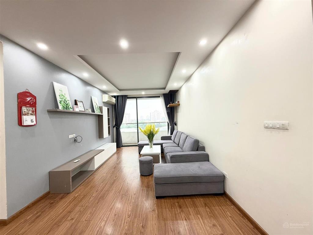 Chủ nhà thiện chí tìm khách thuê lâu dài căn hộ 3pn, 2wc diện tích 120m² chung cư ngoại giao đoàn