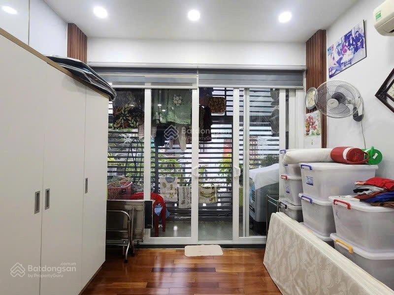 Bán gấp nhà 2 tầng 30m2 hẻm xe hơi tránh nhau lê văn sỹ quận 3 giá chỉ 5.8 tỷ