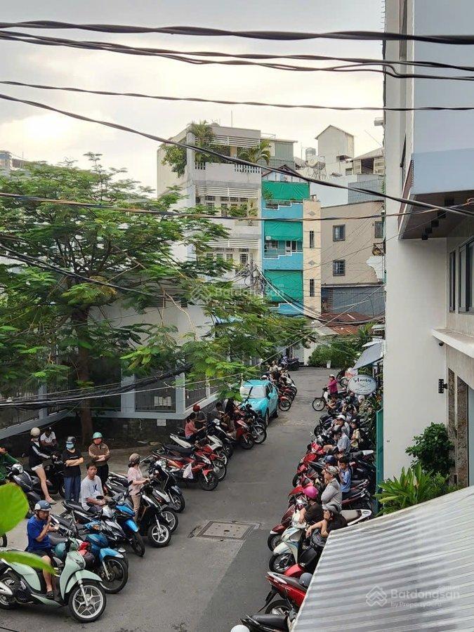 Bán gấp nhà 2 tầng 30m2 hẻm xe hơi tránh nhau lê văn sỹ quận 3 giá chỉ 5.8 tỷ