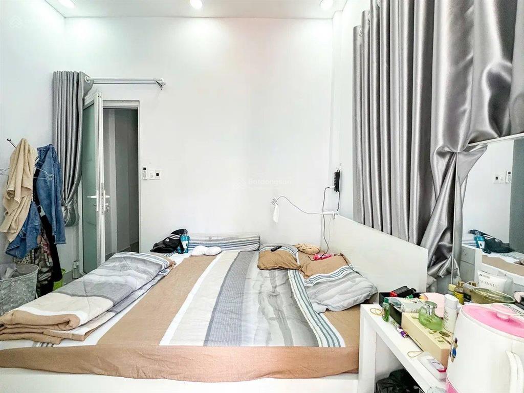 Bán gấp nhà 2 tầng hẻm xe hơi trần hưng đạo 49m2 giá chỉ 8.5 tỷ