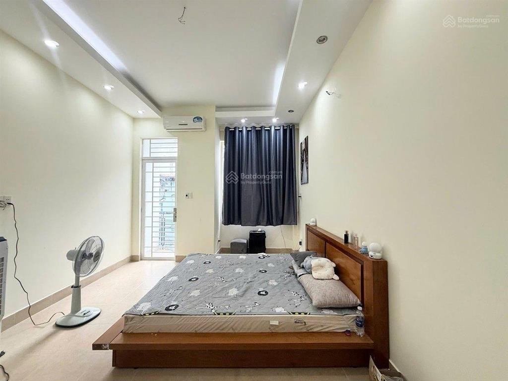Gấp bán nhà 4 tầng lý thái tổ  quận 10 30m2 giá chỉ 6.7 tỷ