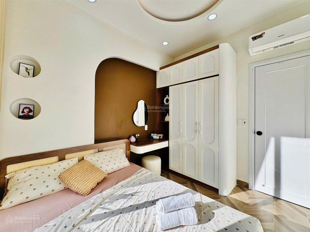 Bán gấp căn nhà xinh xắn 3 tầng phùng văn cung quận phú nhuận