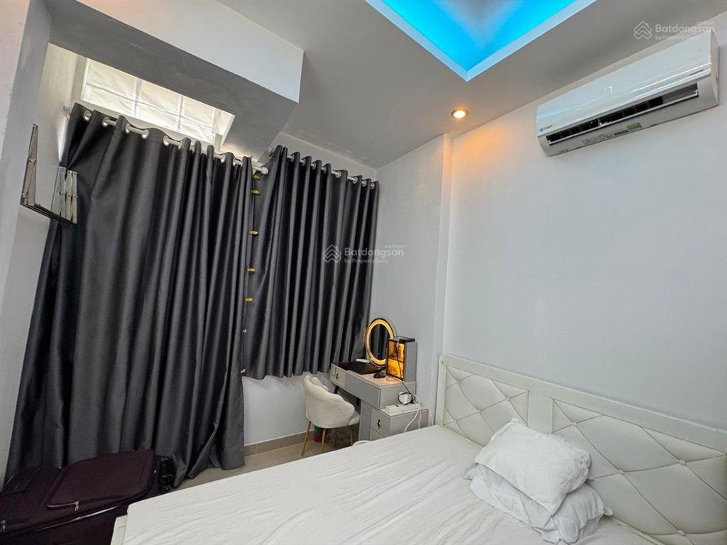 Giảm sốc 400tr  bán nhanh nhà 4 tầng ngô quyền quận 10  giá chỉ 6,5 tỷ